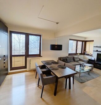 Exkluzívny 2-izbový byt, 65 m2 v centre mesta s parkovaním – - 4