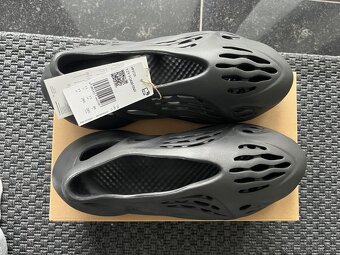 Adidas Yeezy Foam RNR Onyx - 4