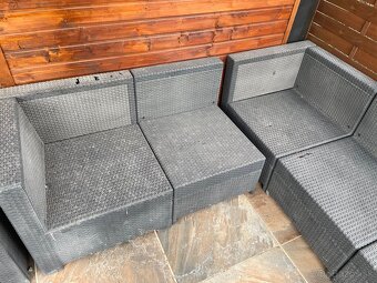 Zahradne sedenie s vankusmi - 4