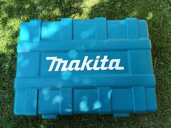 Uhlová vŕtačka Makita - 4