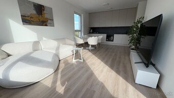 Štvorizbový byt 96m2 s výnimočnou atmosférou v NESTO - 4