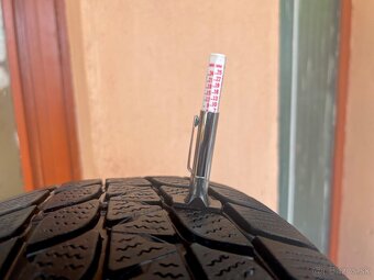 205/65 R15 – zimné pneumatiky – 2 kusy - 4