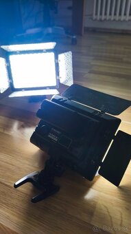 Sada LED svetiel Youngnuo YN 300 III + príslušentvo - 4