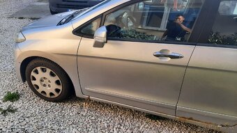 Honda FRV 1.8 BENZIN 103KW - 4