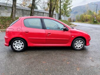 Peugeot 206+ 1,4 benzín 2008 - 4