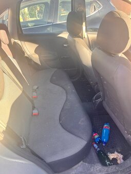 Predám Citroën C3 1.4i benzín - 4