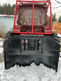 FLYER 1254 lesný kolesový traktor - 4