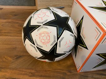 Futbalová lopta Adidas UCL replica veľ.5 - 4