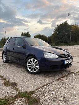 Volkswagen Golf 5 - 4