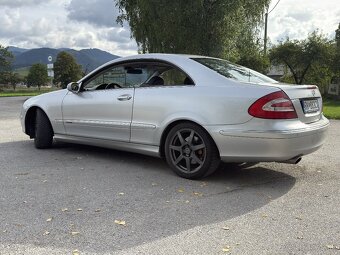 Mercedes-Benz CLK 500 5.0 V8 - 4