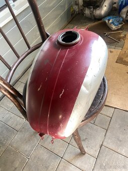 Palivová nádrž na Jawa cz 175 - 4
