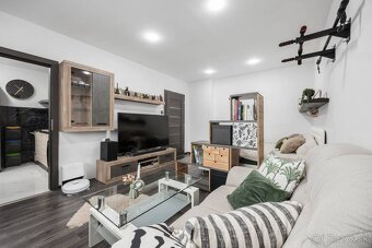 NA PRENÁJOM: Kompletne zariadený 1-izbový byt, Hodálova, BA  - 4