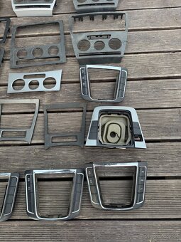 Rámik okolo rádia a páky - 4