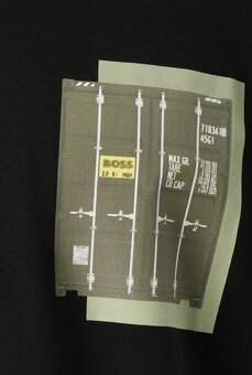 2 original nove nenosene BOSS tricka - 4
