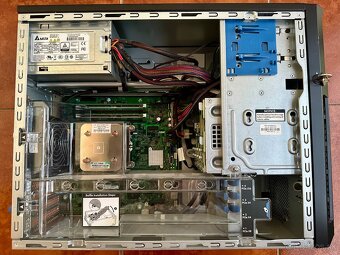 HPE ProLiant ML30 Gen9 Server - 4