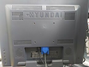HYUNDAI 17" A-Si TFT Active Matrix LCD - 4
