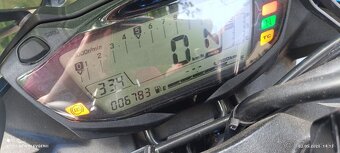 Suzuki GSX S 750 - 4