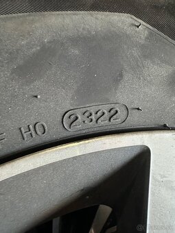 215/65r17 - 4