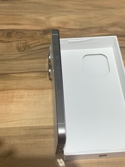 Predám Apple iphone 15 PRO 512GB White poškodený LCD - 4