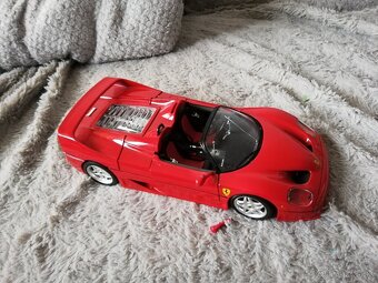 1:18 poskodeny FERRARI F50 cabrio Bburago - 4