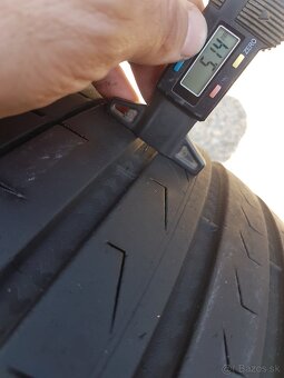 235/35 r19 letné pneumatiky 2ks Vredestein - 4