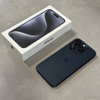 iPhone 15 Pro 256GB Blue Titanium - 4
