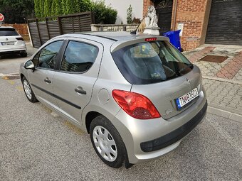 Peugeot 207 1.4 Benzín (2009) - 4