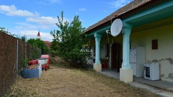 NA PREDAJ: starší 4izbový rodinný dom s pozemkom 655m2 - Jel - 4