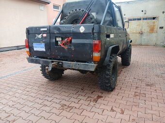 Toyota land cruiser lj70 - 4