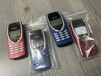 .:  Nokia 8210 - original Modra + Červená - 4