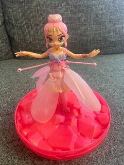 Hatchimals lietajúca víla - bábika - 4