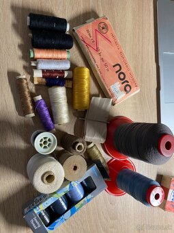 Mechanický Šijací stroj Lada 236 - 4