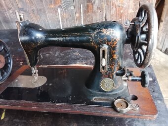 Retro šijacie stroje - 4