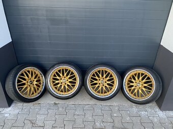5x112 r18 225/40 - 4