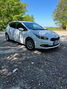 Predám KIA Ceed benzín 1,4 CVVT, 105000km - 4