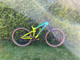 Predám karbonový Enduro bicykel Trek Slash 9.8 - 4