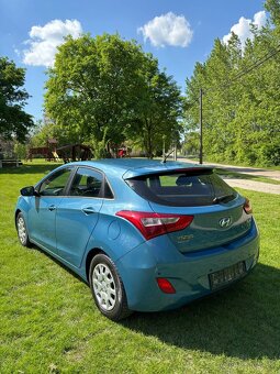 Hyundai i30 1.6 CRDi DOHC 16V Comfort - 4