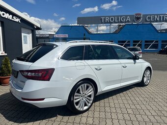 Škoda Superb Combi 2.0 TDi Style DSG - 4
