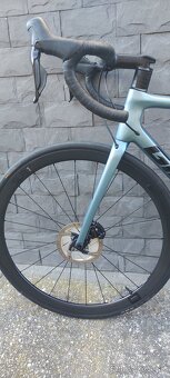 Giant TCR Pro 1 Disc Di2 2024 +watmeter,velkost M - 4