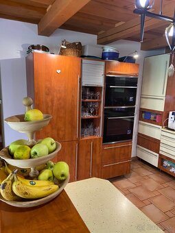Kuchynská linka so spotrebičmi na predaj – cca 10 metrov - 4