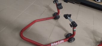 Drziak na motorku - 4