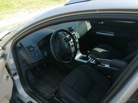 Predam volvo v50 - 4
