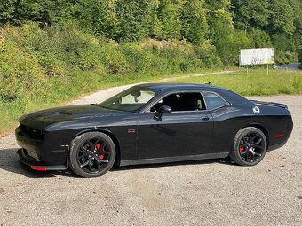 ‼️ Top Ponuka ‼️ Dodge Challenger 5.7 Hemi V8 - 4