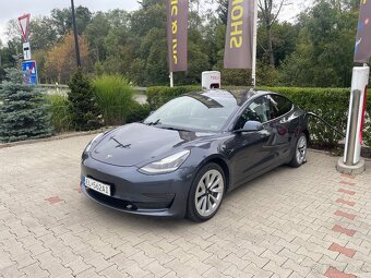 Tesla 3 long - 4