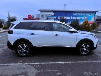 Peugeot 5008 - 4