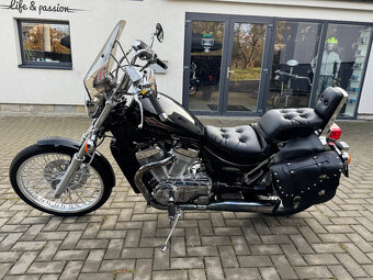 Suzuki VS 600 GLU Intruder - 4