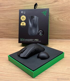 Razer DeathAdder V4 Pro - 4