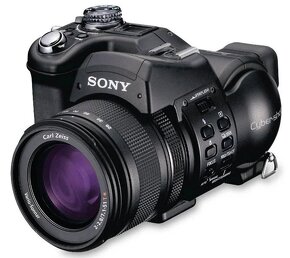 Sony Cyber-Shot DSC–F828 - 4