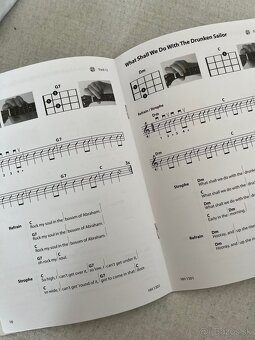 Ukulele s príslušenstvom - 4