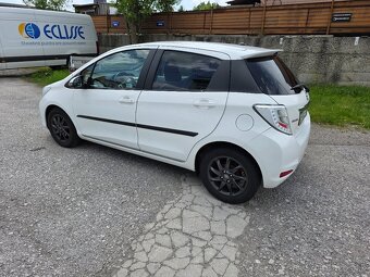 Toyota Yaris 1.3 MT6 (99 koní) benzín štvorvalec - 4
